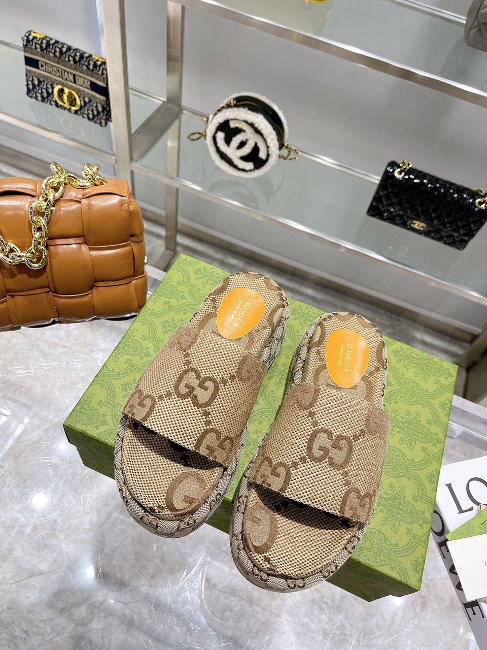 Gigi Platfrom Sliders