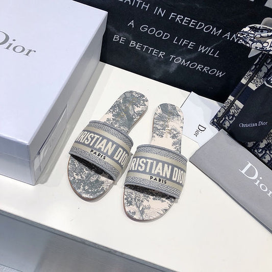 Adore Me Sliders