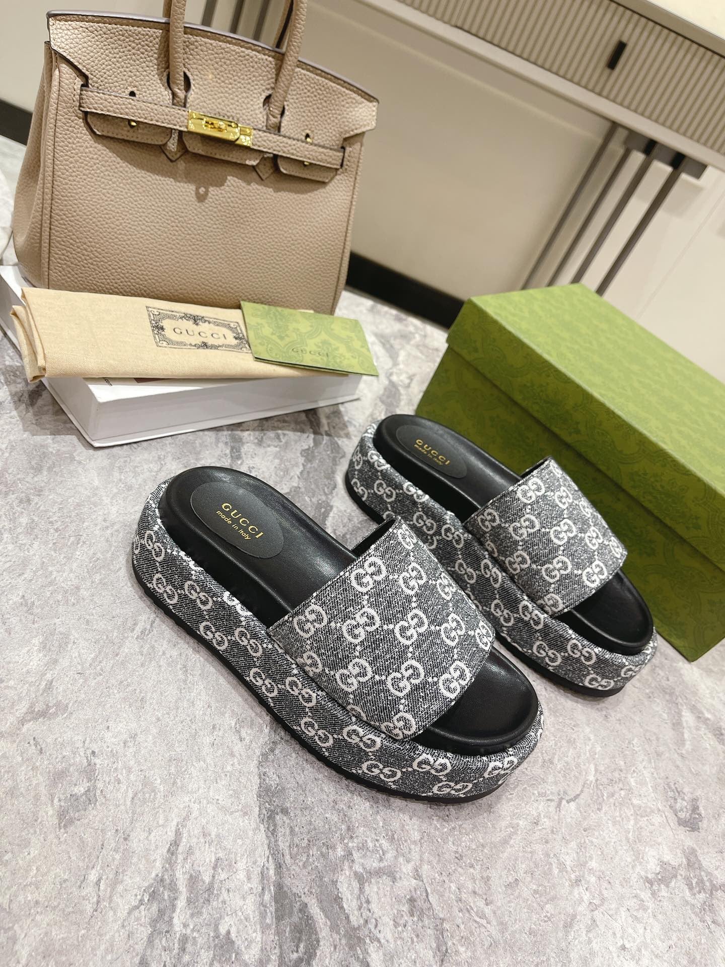Gigi Platform Sliders Black