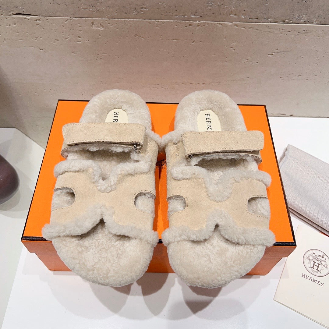 H Fur Strap Sandals