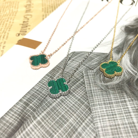 Clover Necklace Green